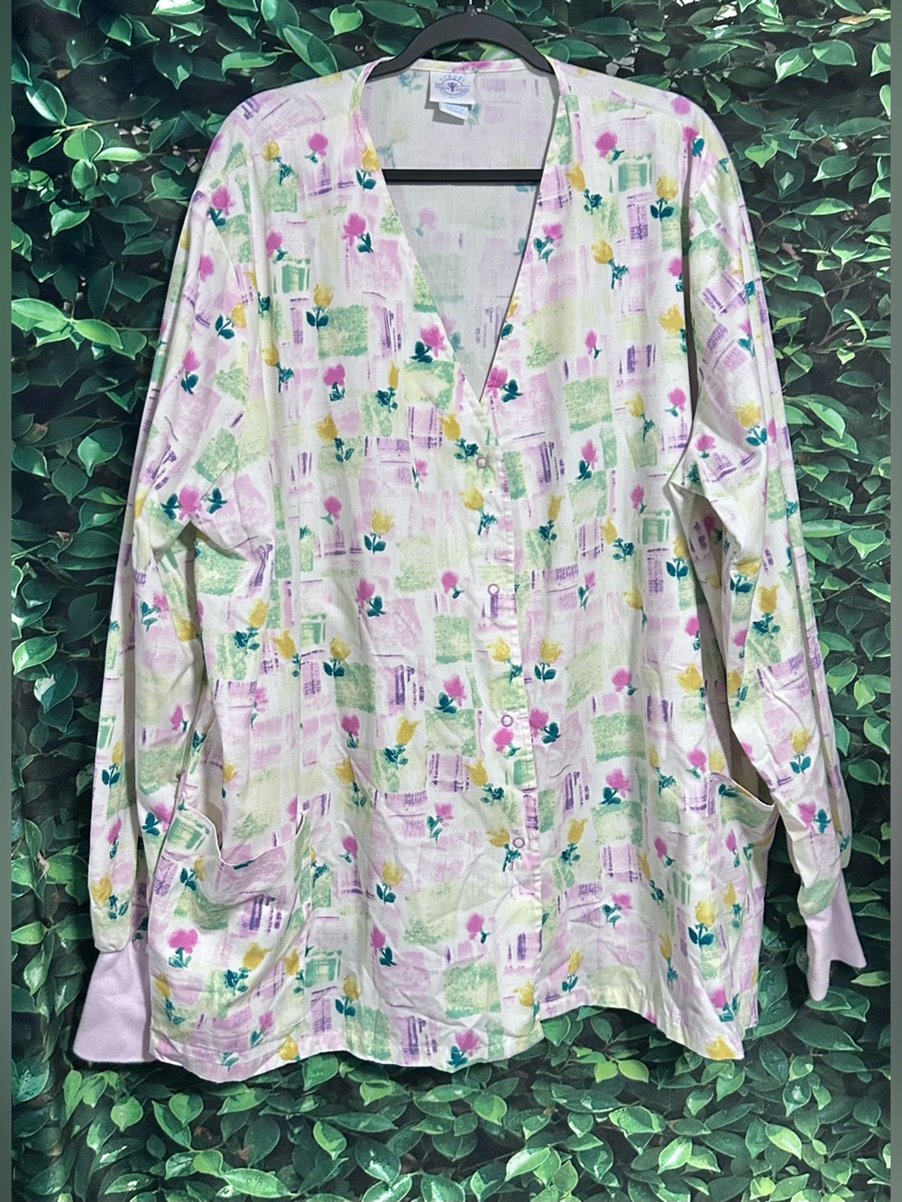 Med Gear Nursing Scrub Top Long Sleeve Snap Front Pastel Floral Womens Plus 3X